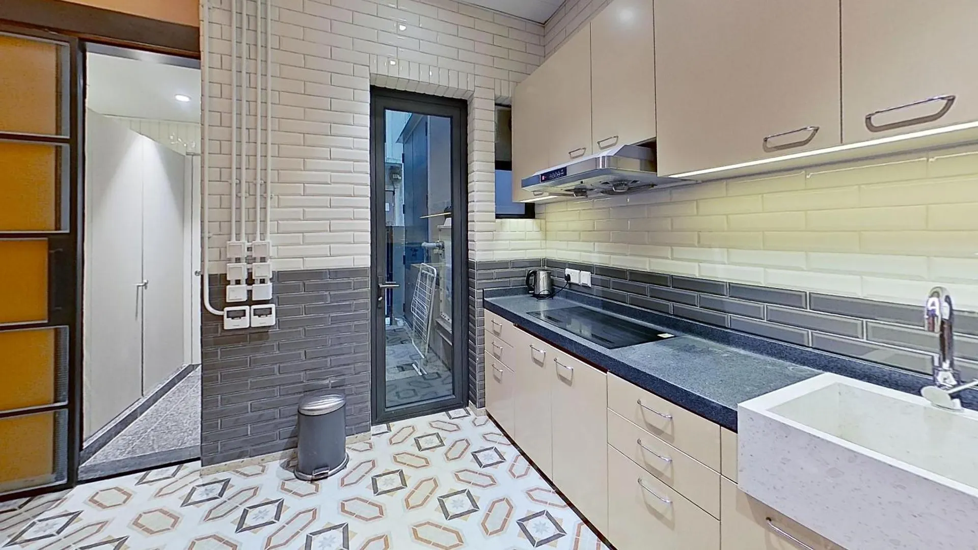 Habyt Bridges - 2 Shing Wong Street Hongkong