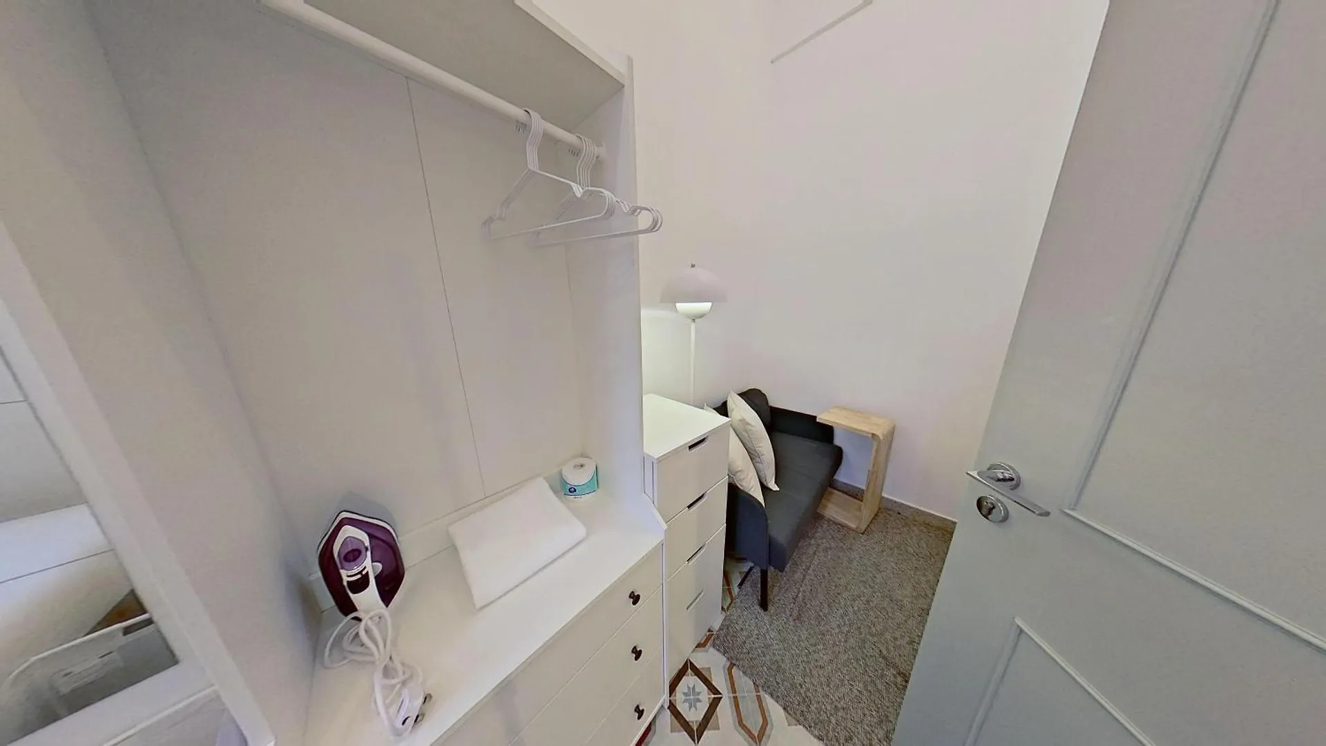 Habyt Bridges - 2 Shing Wong Street Hongkong Apartament