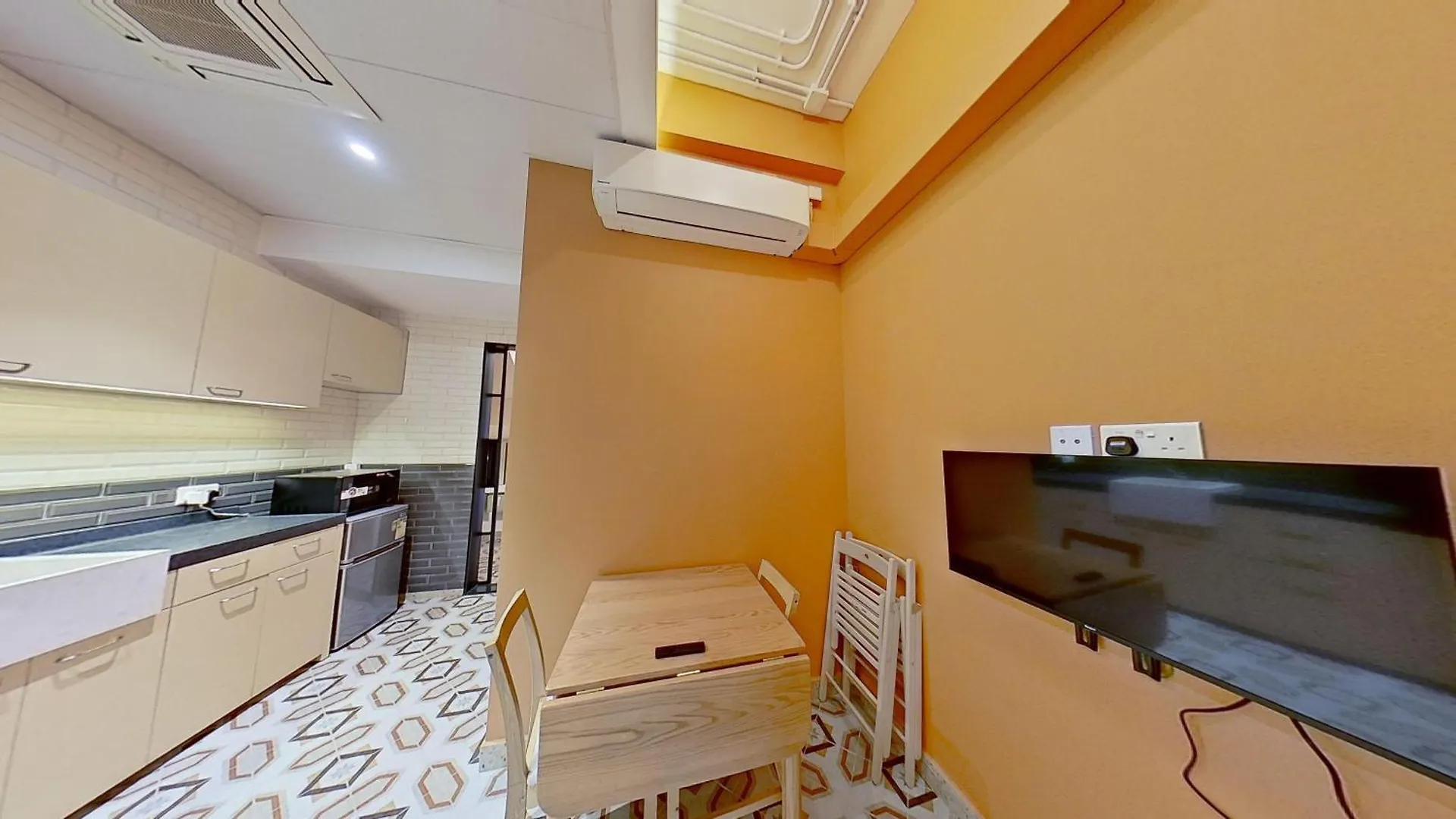 Habyt Bridges - 2 Shing Wong Street Hong Kong Apartment